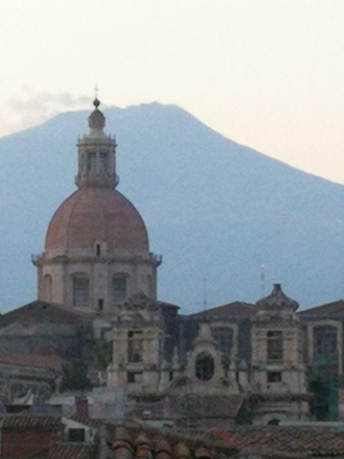 La mansarda di Ninni Catania Bagian luar foto